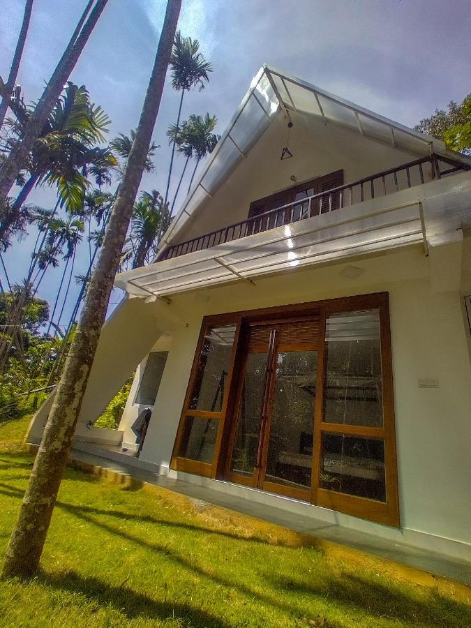 Once In Ella Hotel Exterior photo